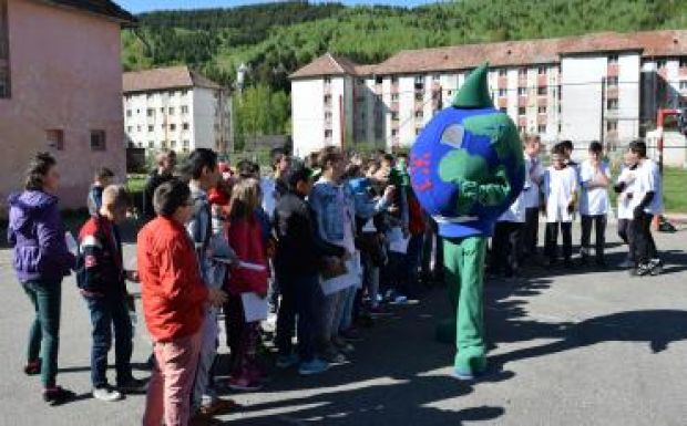 Székelyföldön a gyermekek nevelik környezettudatosságra a szülőket
