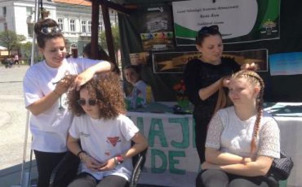 Fiatalos kreativitással népszerűsítették iskolájukat a sepsiszentgyörgyi diákok