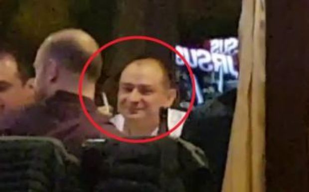 A politikusokra nem érvényes a dohányzásellenes törvény?