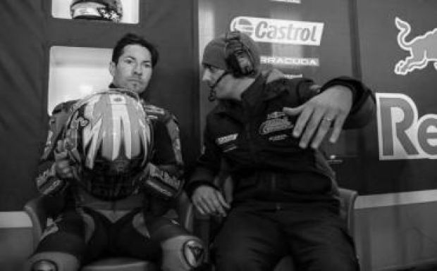 Belehalt sérüléseibe Nicky Hayden korábbi MotoGP-bajnok