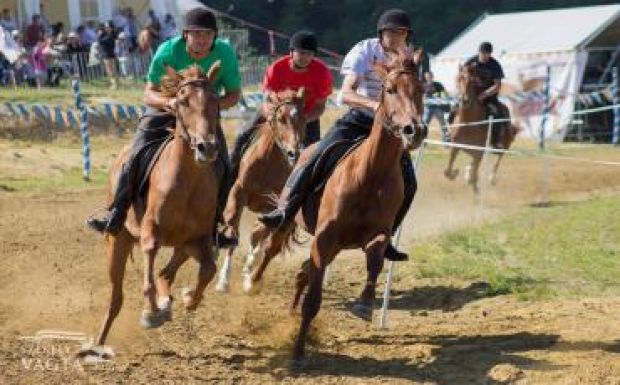 Vágtára készülnek a székelyek