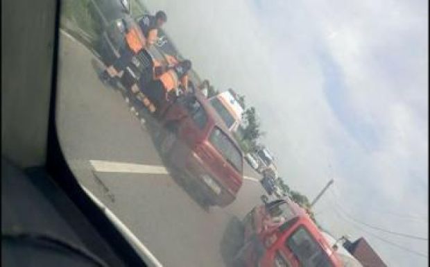 Frontálisan ütközött két gépkocsi Sáromberkén