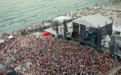 Közel 70 ezer turista lepte el a tengerpartot a hosszú hétvégén