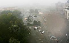 „Rászakadt az ég” Nagyváradra, a feje tetejére állt a közlekedés