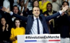 Sorra gratulálnak Emmanuel Macronnak a világ vezetői