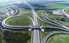 El sem hinné, hogy ez Erdély szívében épül