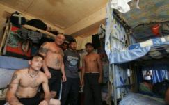 A képviselőház megszavazta a túlzsúfolt börtönökben raboskodók büntetésének lerövidítését