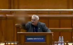 Hat hónapra felfüggesztik Nicolae Bacalbaşa párttagságát