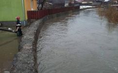 Sárga jelzésű árvízriasztást rendeltek el Erdélyben és Moldvában 