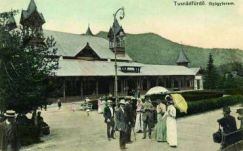 Tusnádfürdő aranykorát idéző fotókat állítanak ki a felújított Apor-bástyában (GALÉRIA)