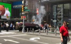 Gyalogosok közé hajtott egy autó New York-ban, legkevesebb egy személy meghalt