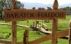 Három hétvégi ház égett le Hargita megyében