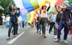 Több százan vonultak Bukarestben a Másság Menetében