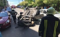 Bedrogozott fiatalember borult fel az autójával Temesváron