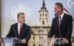 Századvég: kétszer annyian szeretnék Orbán Viktort kormányfőnek, mint Botka Lászlót