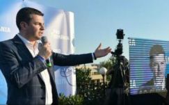 Bemutatták Daniel Costantin új pártját, a Pró Romániát