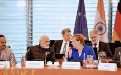 Merkel: Európának nagyobb szerepet kell vállalnia a nemzetközi politikában