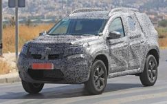 Kémfotók készültek az új Dacia Dusterről