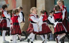 Táncmaratont ígér Csíkszeredában a 30. Csűrdöngölő gyermek és ifjúsági néptánctalálkozó
