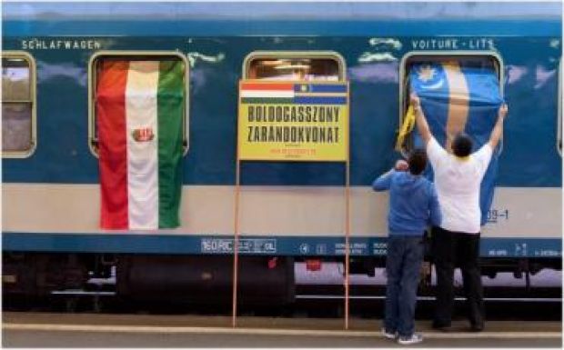 Elindult a csíksomlyói búcsúba a Boldogasszony zarándokvonat
