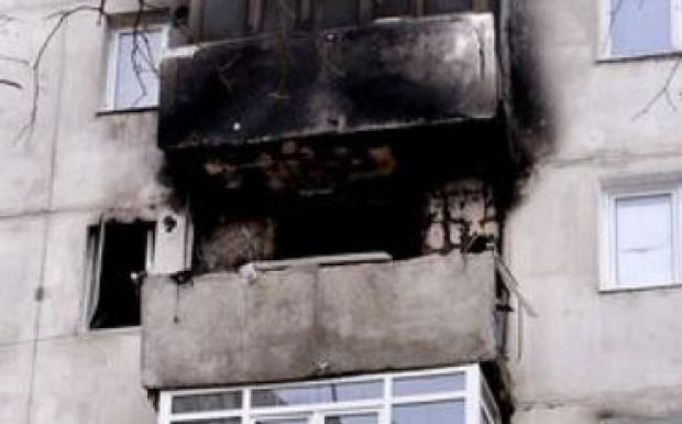 Kempingezéshez használt gázpalack robbant fel egy brassói tömbházban