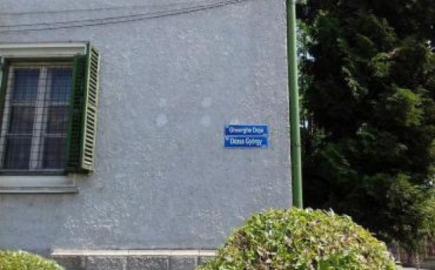 Kétnyelvű utcanévtáblák: lépni fog a marosvásárhelyi RMDSZ