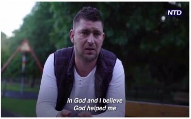 Johannis csodálja a Londonban hősként ünnepelt román péket