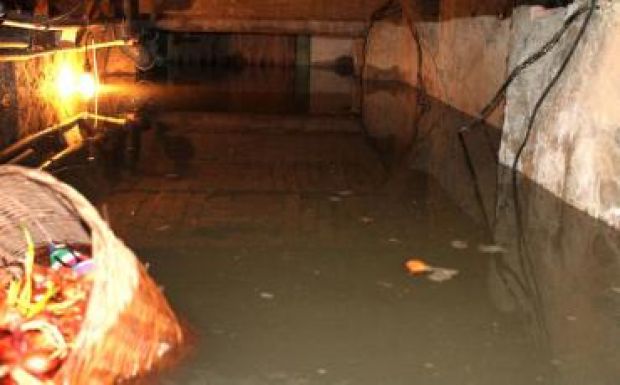 Kilépett a Súgó a medréből, víz öntötte el a felsősófalvi házak pincéjét