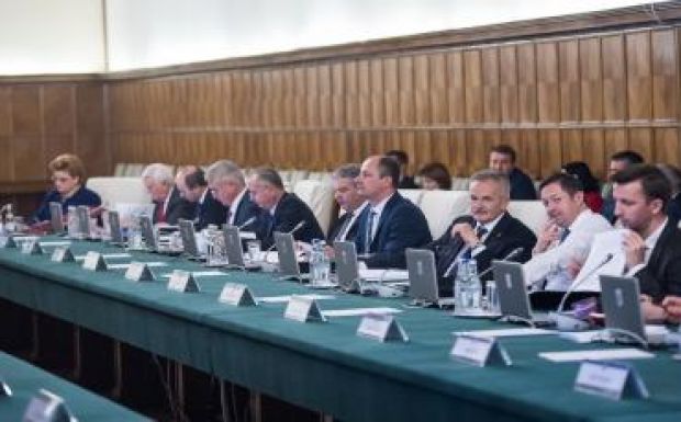 Napokon belül eldől, hogy ki megy és ki marad a Grindeanu-kabinetből