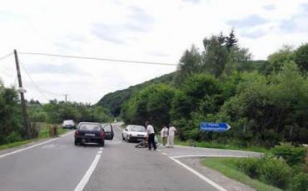 Elgázoltak egy kerékpárost Székelyudvarhely közelében