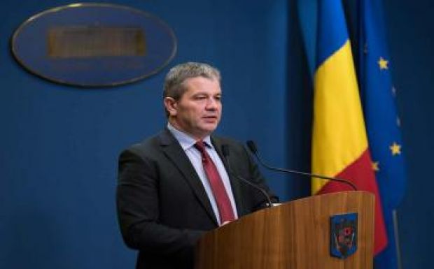 Egyszerű indítványt nyújt be a PMP az egészségügyi miniszter ellen