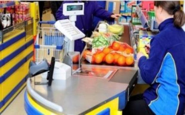 A hazai áruházláncok közül a Lidl alkalmazottai a „legserényebbek”