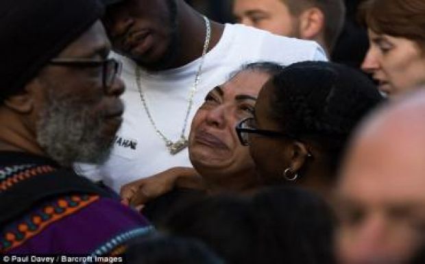 Nem merik nyilvánosságra hozni a londoni tűzvész áldozatainak számát?