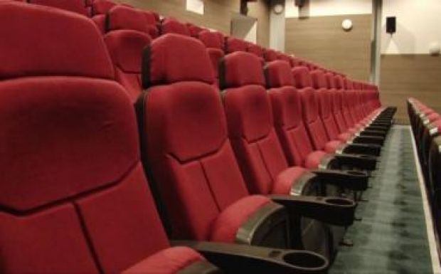 Johannis kihirdette a filmgyártásra vonatkozó törvényt