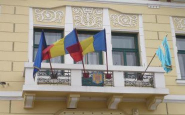 Dan Tanasă újabb győzelme: levéttette a székelyzászlót Gyergyószentmiklóson is