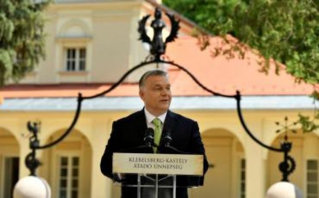 Elítéli Orbán Viktor Horthyval kapcsolatos kijelentését az Elie Wiesel Intézet