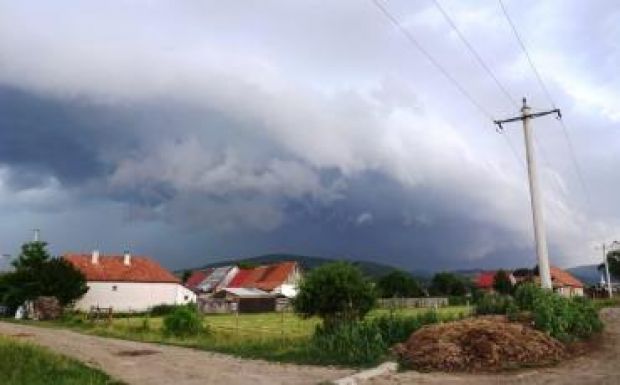 Szupercella alakult ki a háromszéki Vargyas fölött