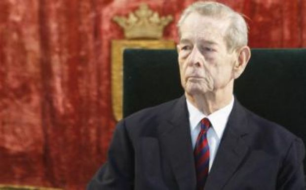 Mihály király erőtlen, de stabil állapotban van