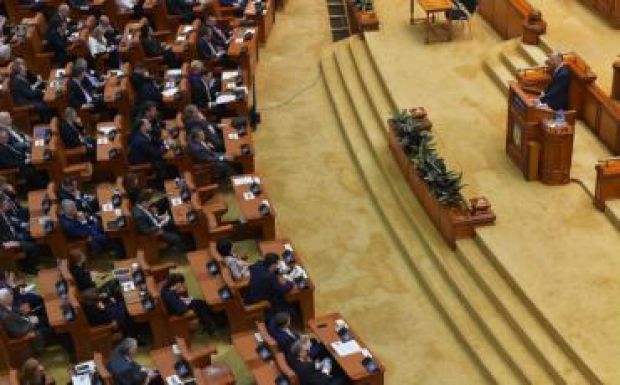 Megszavazta az RMDSZ a Tudose-kormányt, bár nem mindennel ért egyet