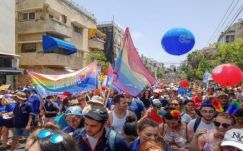 A meleg büszkeség legnagyobb izraeli felvonulásán Tel-Avivban 200 ezren vettek részt