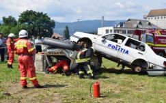 Egymással versenyeznek a tűzoltók Csíkszeredában