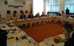 Határ menti együttműködésekről tárgyaltak Aradon