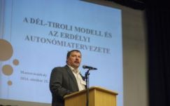 Bakk Miklós politológus kapta idén a Lőrincz Csaba-díjat 