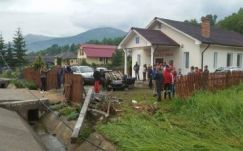 Életét vesztette autóbalesetben két fiatal Beszterce-Naszód megyében