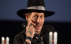 Donald Trump megölésével viccelődött Johnny Depp