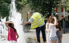 Mit tanácsolnak az orvosok a kánikula esetén?