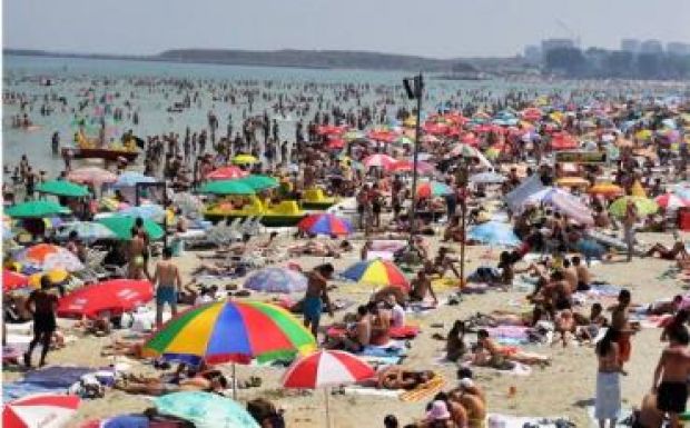 A miniszter fenntartja, hogy a nyári vakáció idején is kapnak ösztöndíjat az egyetemisták