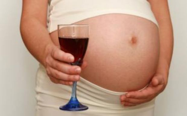 Még a dédunokákat is érintheti a várandós nők alkoholfogyasztása