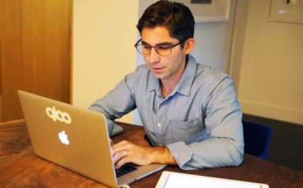 Ízlésvizsgáló startupba fektet be Elton John