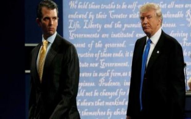 Trump fia az orosz ügyvédnő ígéreteit tartalmazó leveleket hozott nyilvánosságra